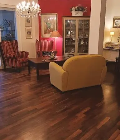 Vittoria Apartment *